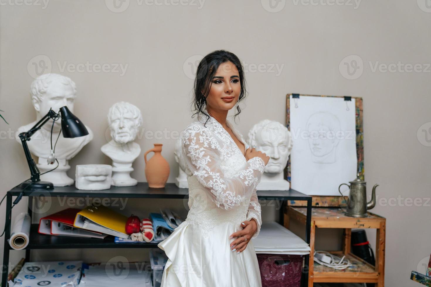 menina dentro uma Casamento vestir foto