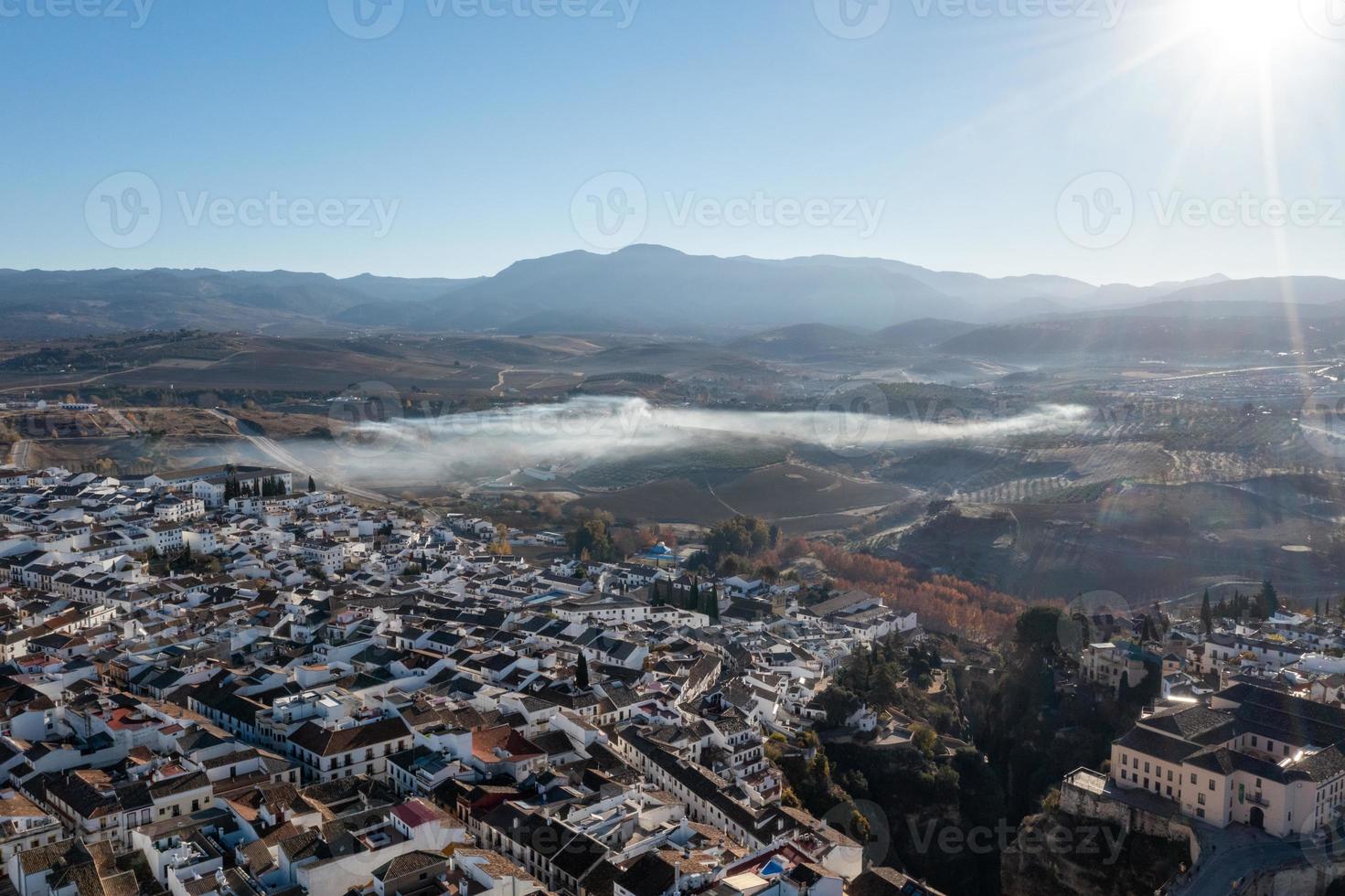 aéreo Visão do a cidade do ronda dentro málaga, Espanha. foto