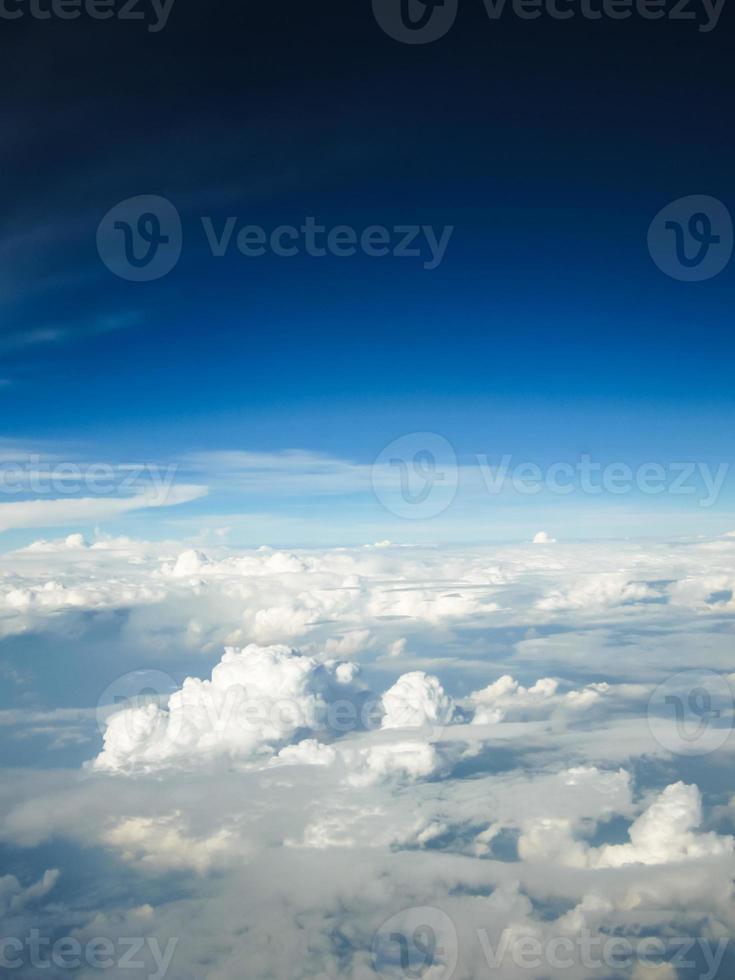 vista aérea de nuvens e céu foto