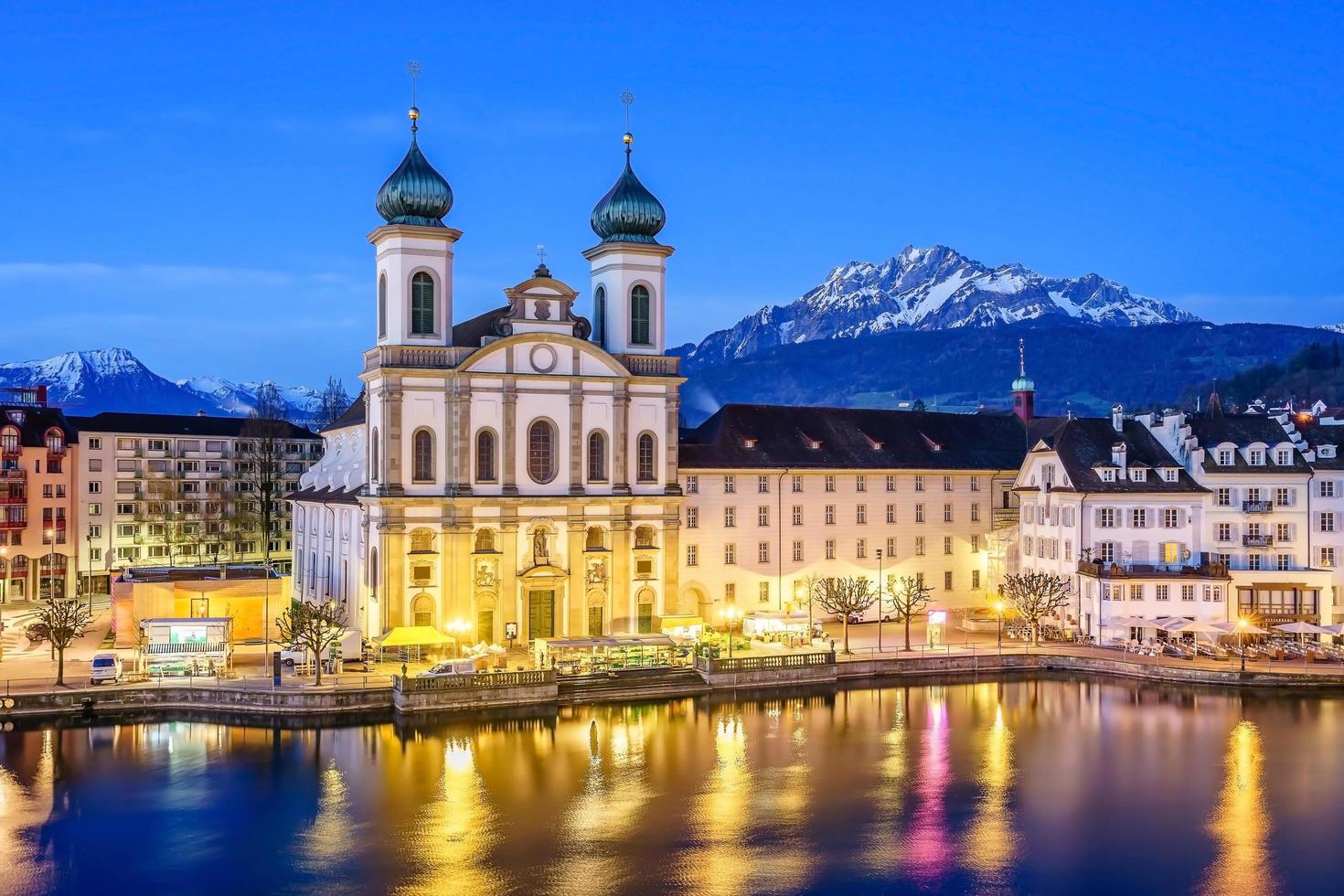 igreja jesuíta em lucerna, suíça foto