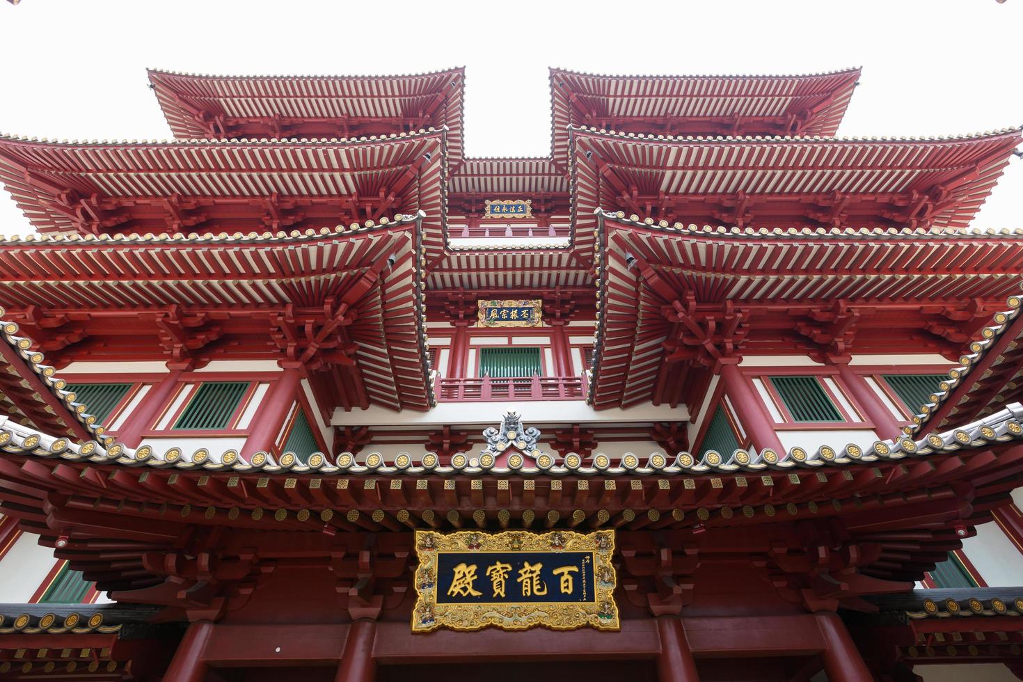 Templo de relíquia de dente de Buda em Chinatown, Singapura foto