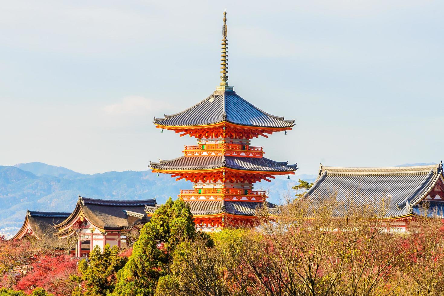 templo kiyomizu dera em kyoto, japão foto