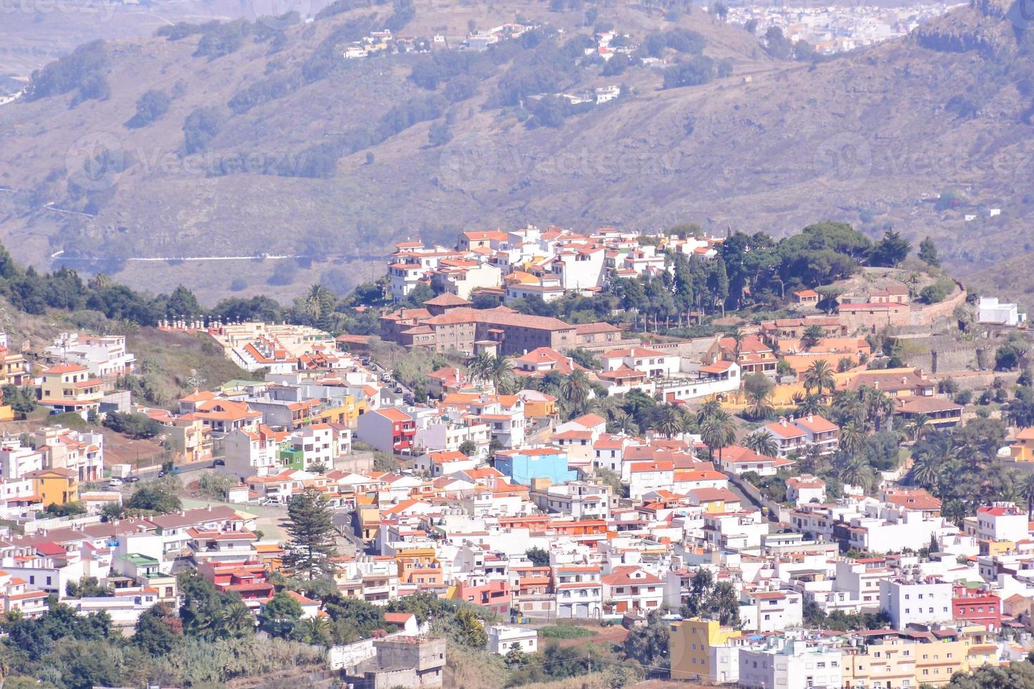 paisagem urbana do uma pequeno Cidade foto