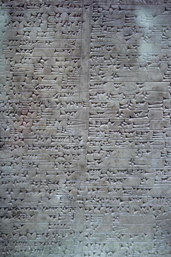 assírio tábua escritos do Guerreiro Deus foto