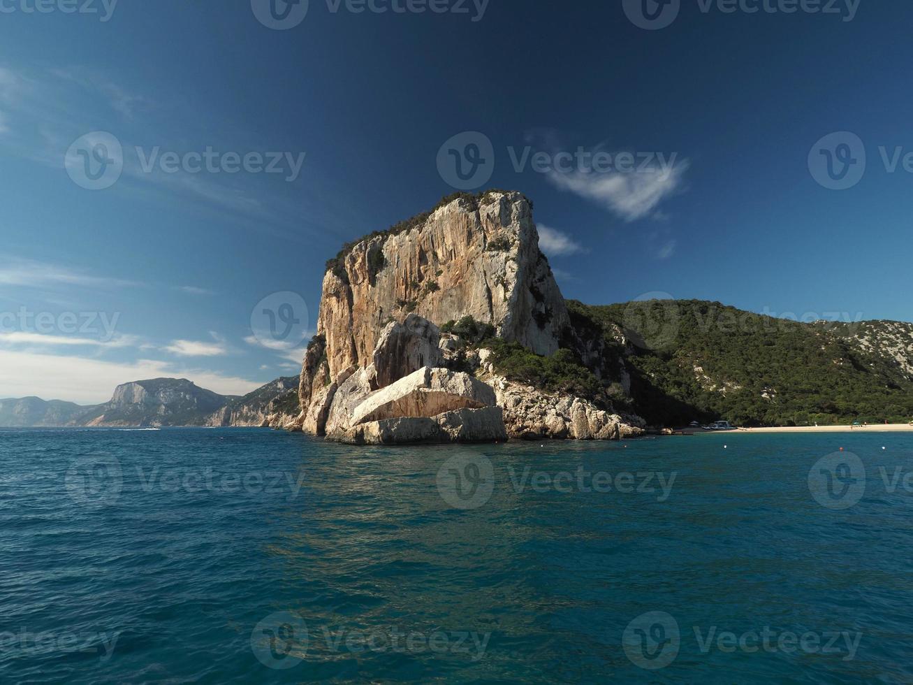 golfo de orosei cala gonone rochas mar falésias sardenha itália foto