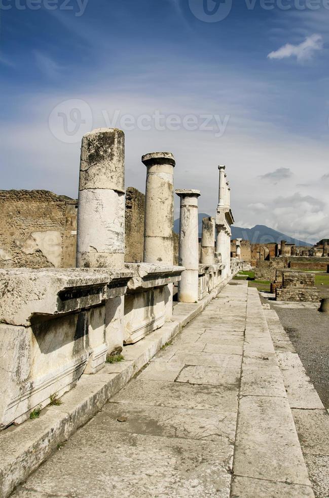 ruínas de pompéia na itália foto