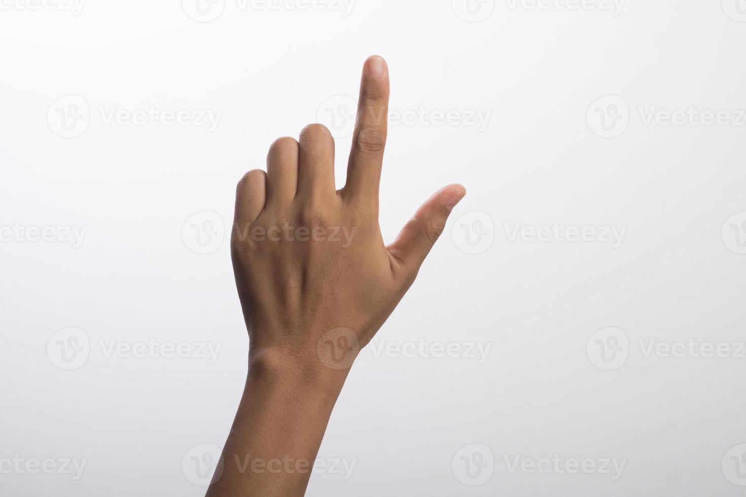 close-up da mão de uma mulher isolada no fundo branco foto