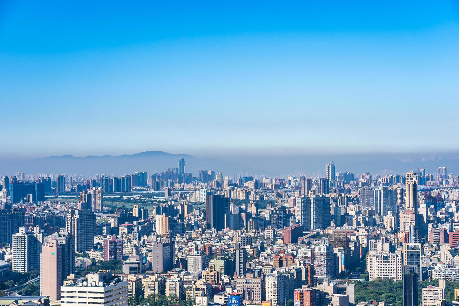 paisagem urbana da cidade de taipei em taiwan foto