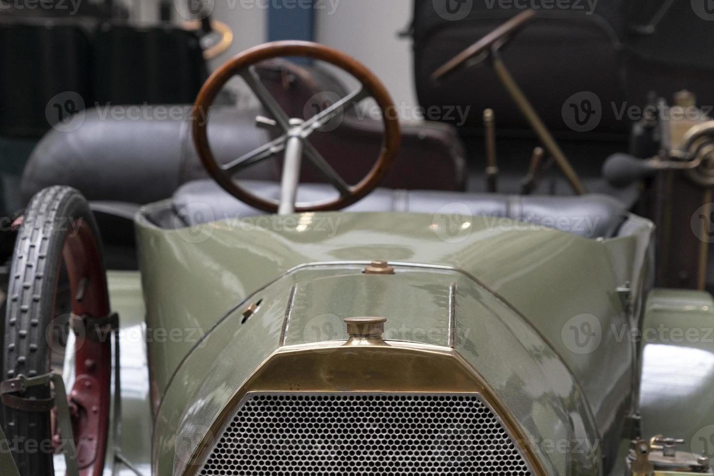 Carro de corrida de estilo antigo dos anos 30 de 1930 foto