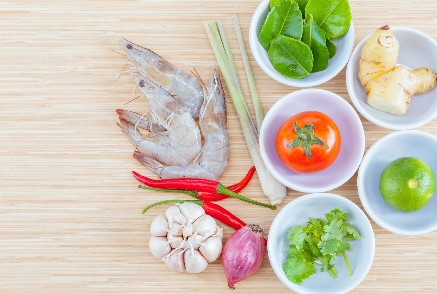 ingredientes da sopa tom yum foto