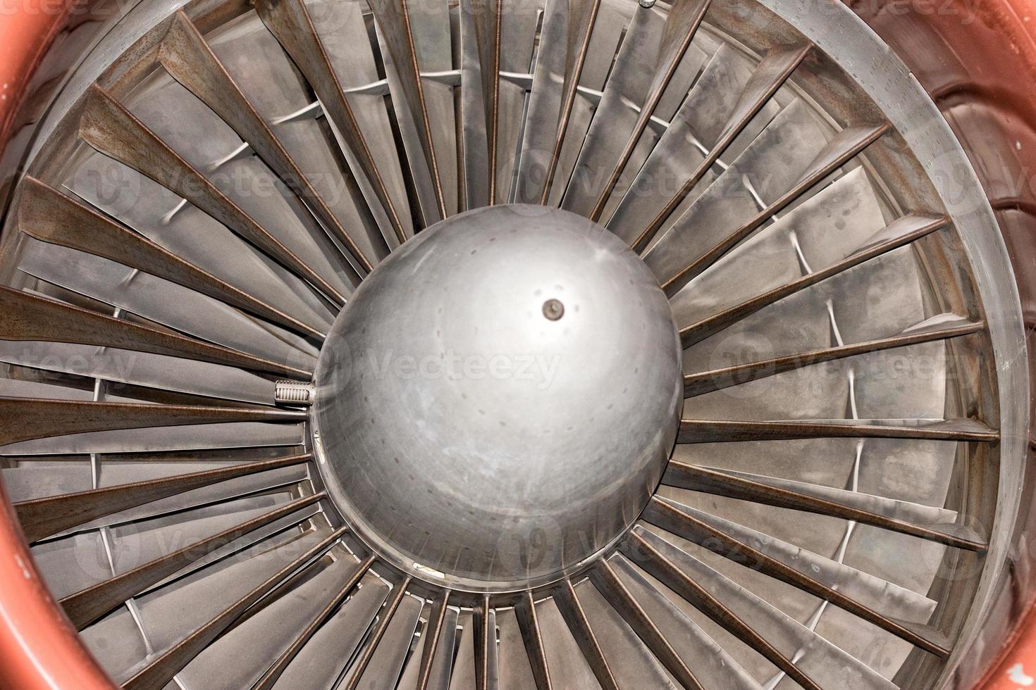 motor de turbina de avião a jato close-up foto