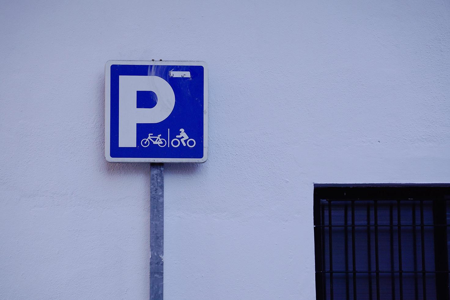 sinal de trânsito para bicicletas na cidade de bilbao, espanha foto