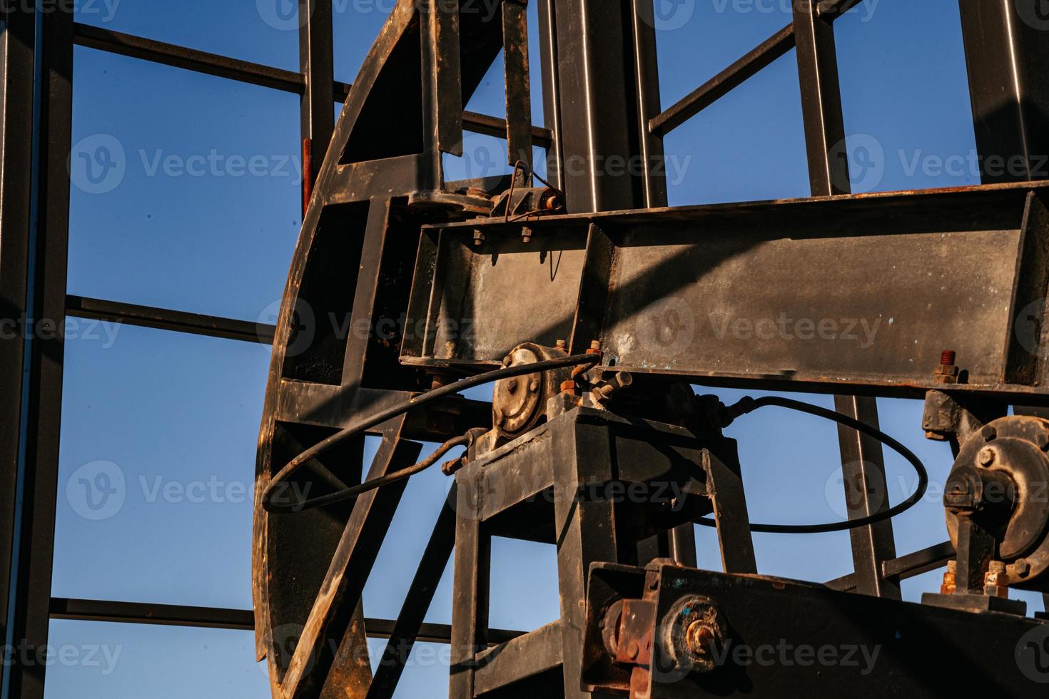 óleo bomba fechar-se detalhes. óleo indústria equipamento. foto