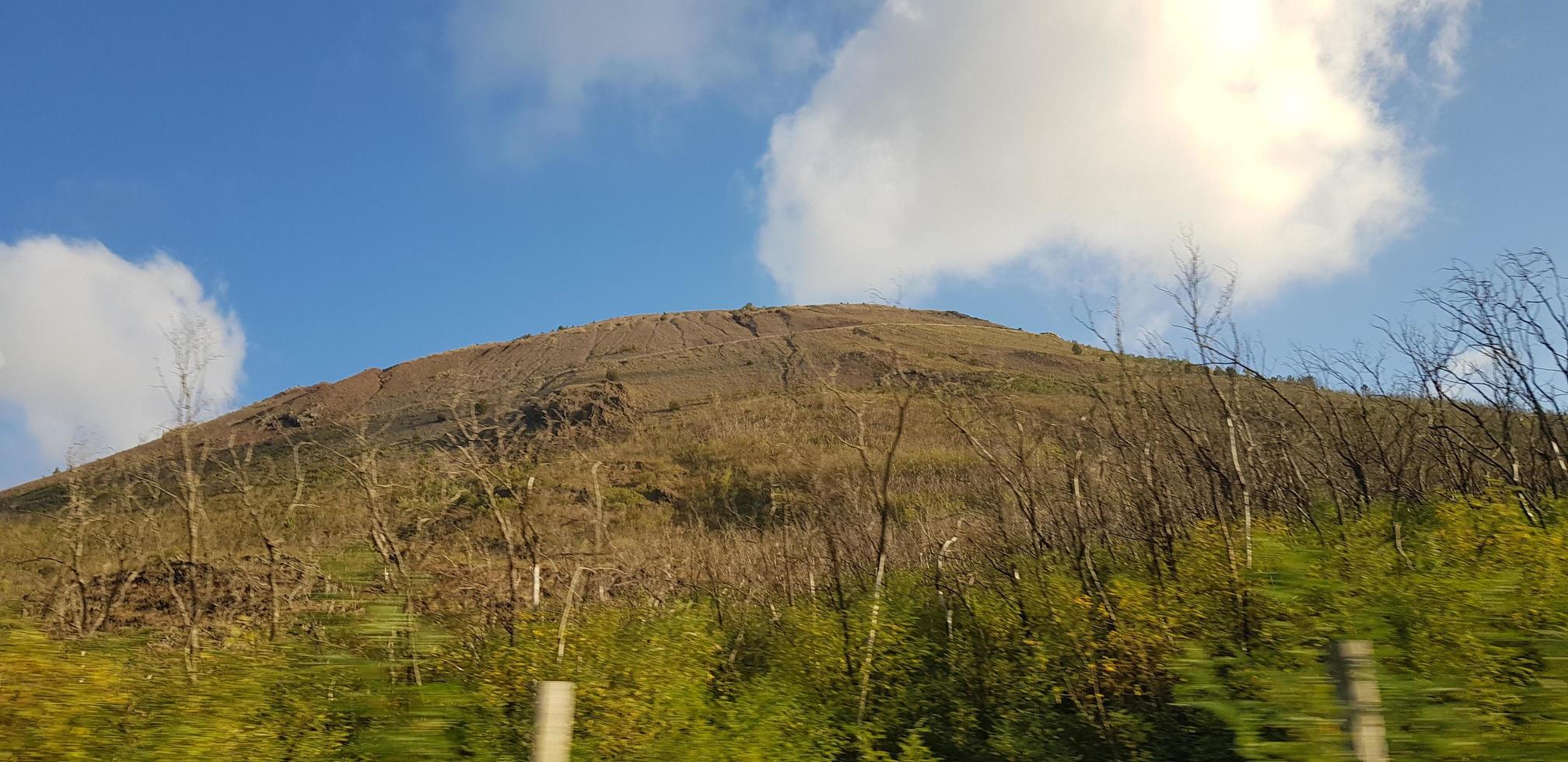 o vulcão etna na Itália foto