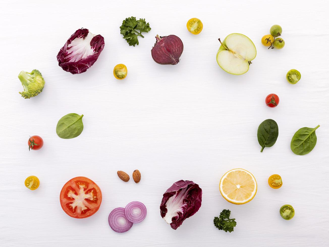 quadro de ingrediente fresco em branco foto