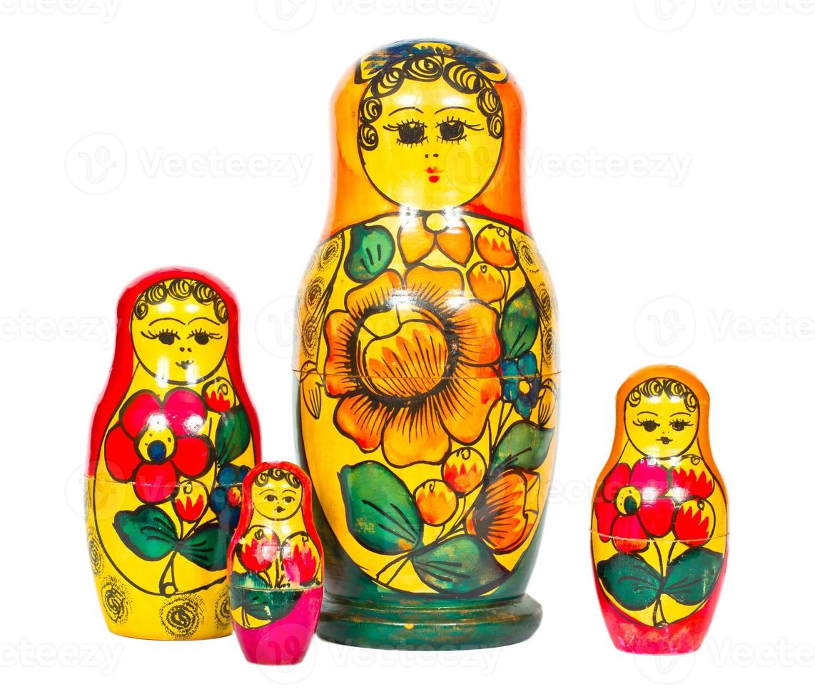 matryoshkas em branco fundo foto