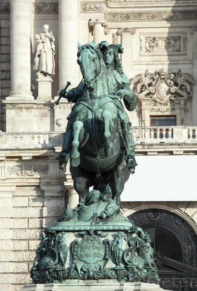 Principe Eugene histórico monumento dentro Viena foto