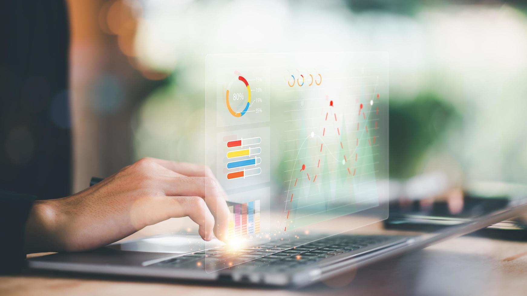 homem de negocios lendo gráfico relatório e o negócio Estatisticas gráficos ,análise e melhoria do corporativo estratégia ,gerenciar financeiro e marketing documentos , Estatisticas e dados conceitos foto