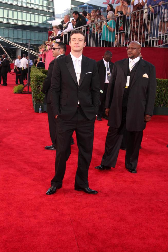 justin Timberlake chegando às a 2009 horário nobre emmy prêmios nokia teatro às la livelos angeles caseptember 20 20092009 foto