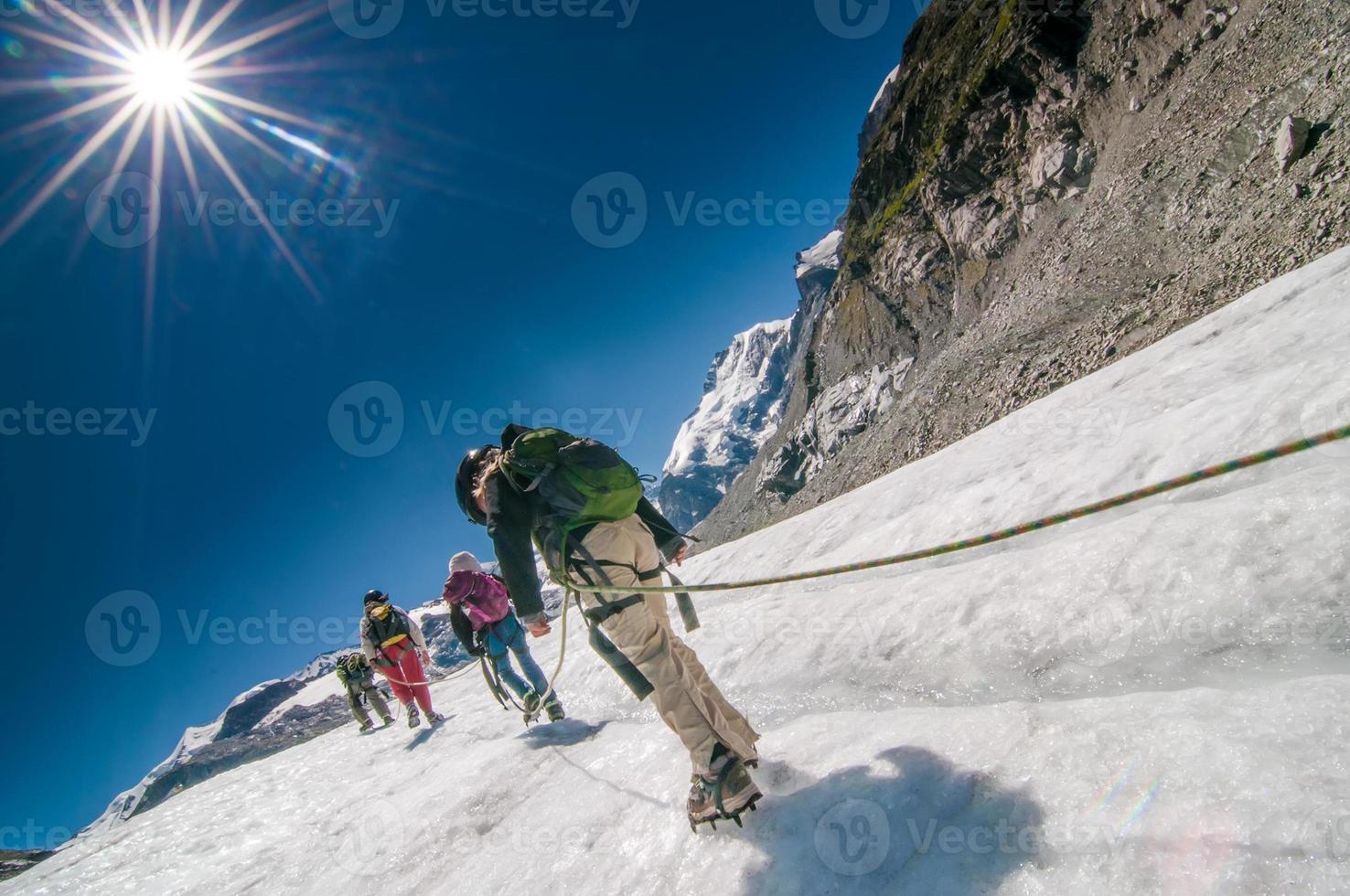 escola de alpinismo para crianças foto