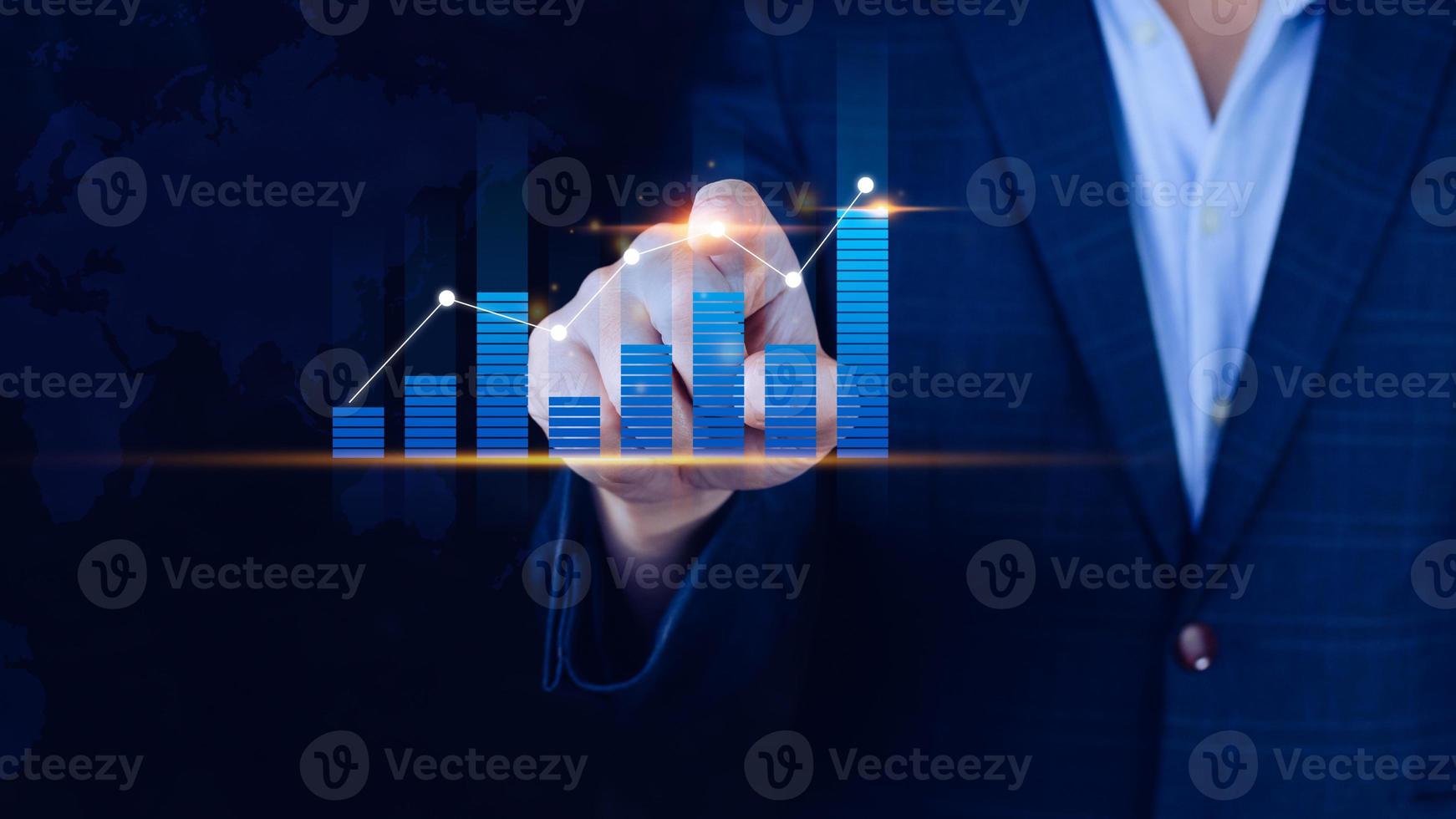 gráfico de estoque de símbolo de toque de dedo empresário e plano de fundo, crescimento de conceito e investimento em negócios de desenvolvimento, mercado de ações e estratégia fazendo plano de mercado e flutuações do mercado de ações foto