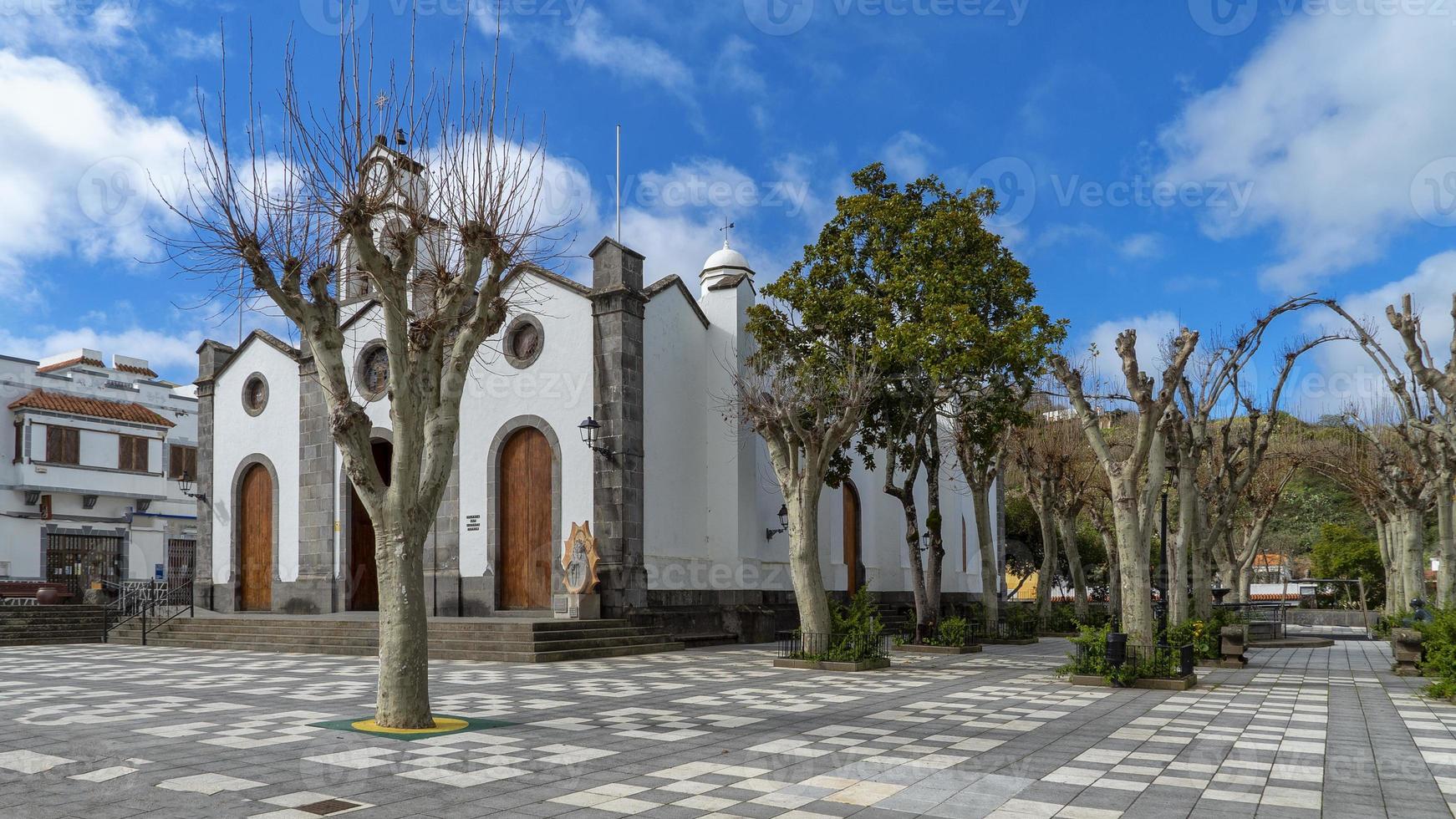 praça valleseco e igreja em gran canaria foto