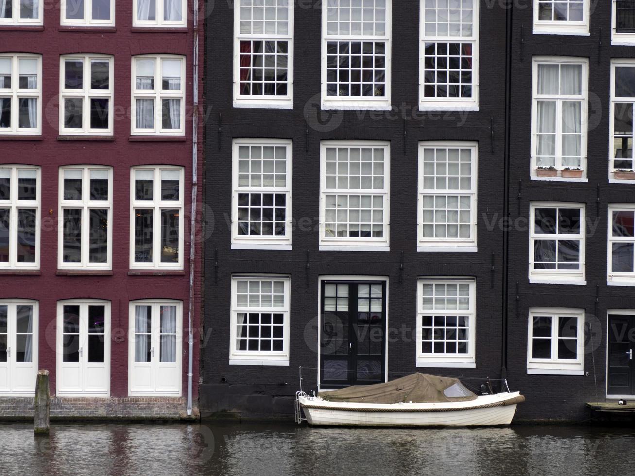 amsterdam velho casas Visão a partir de canais foto