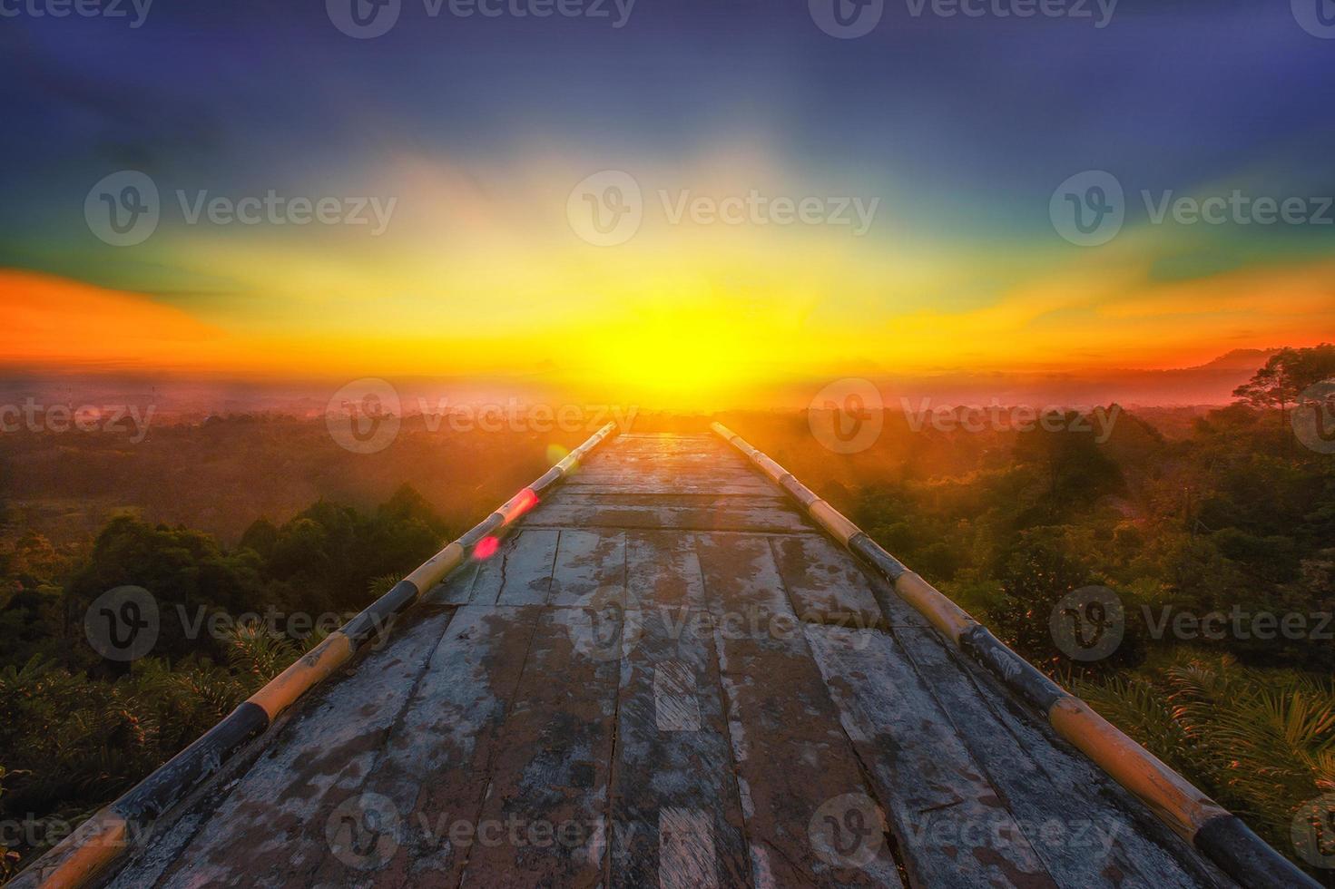 lindo manhã Visão Indonésia. panorama panorama arroz Campos com beleza cor e céu natural luz foto