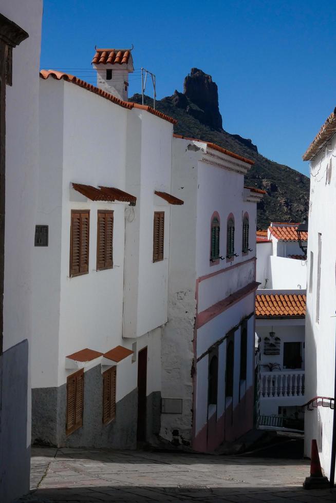 montanhoso Centro do a ilha do vovó canaria dentro a atlântico oceano foto