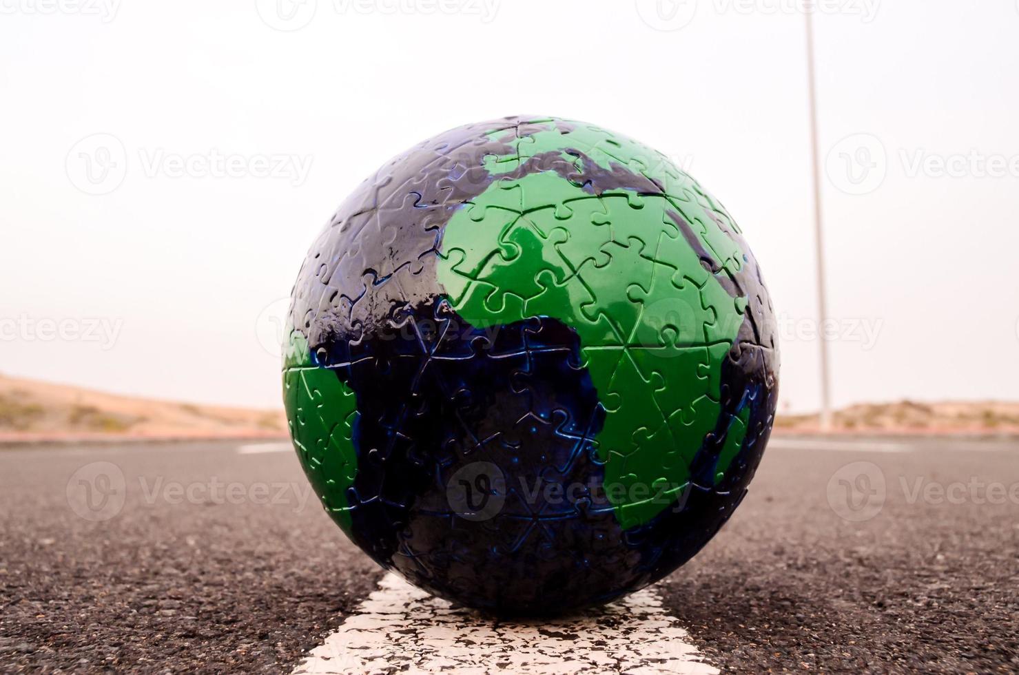 pequeno globo do terra foto