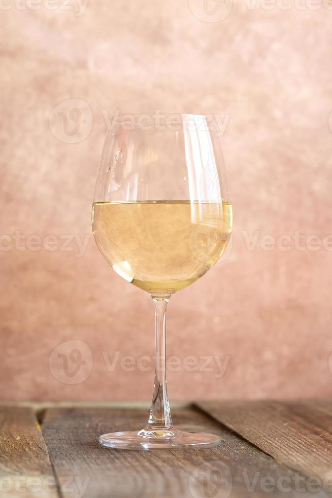 copo de vinho branco foto