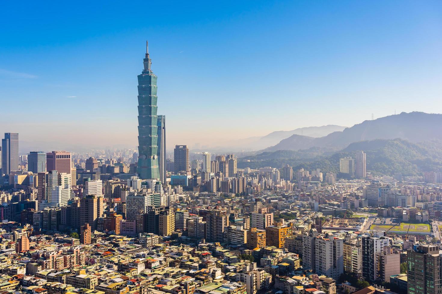 vista da cidade de taipei em taiwan foto