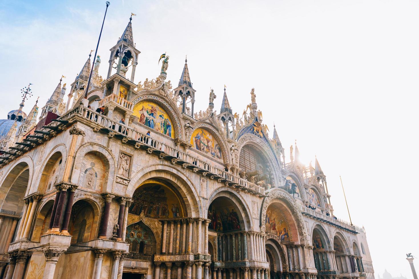 2017 veneza, itália - rotas turísticas das antigas ruas de veneza da itália foto