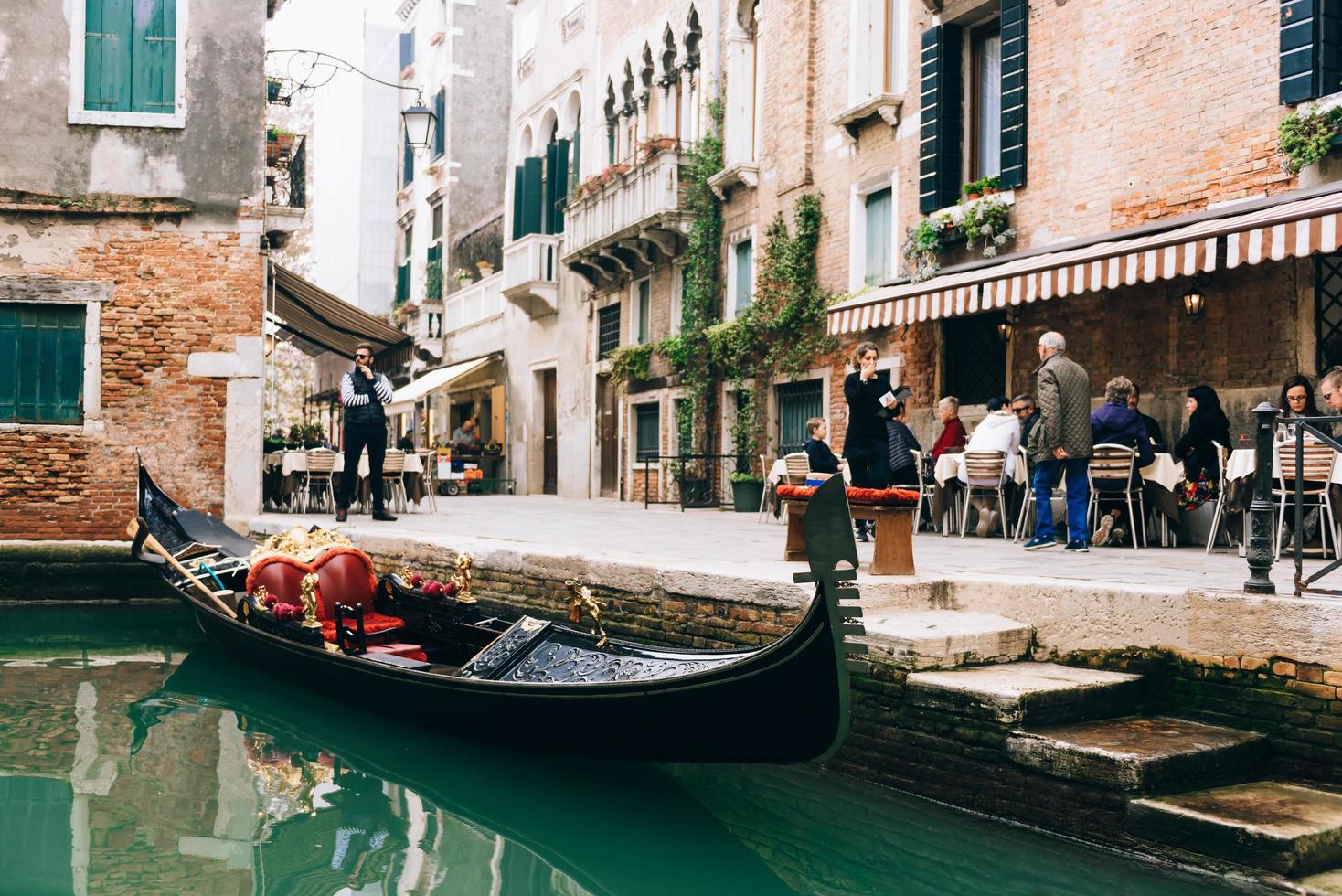 Veneza, Itália 2017 - as antigas ruas de Veneza da Itália foto