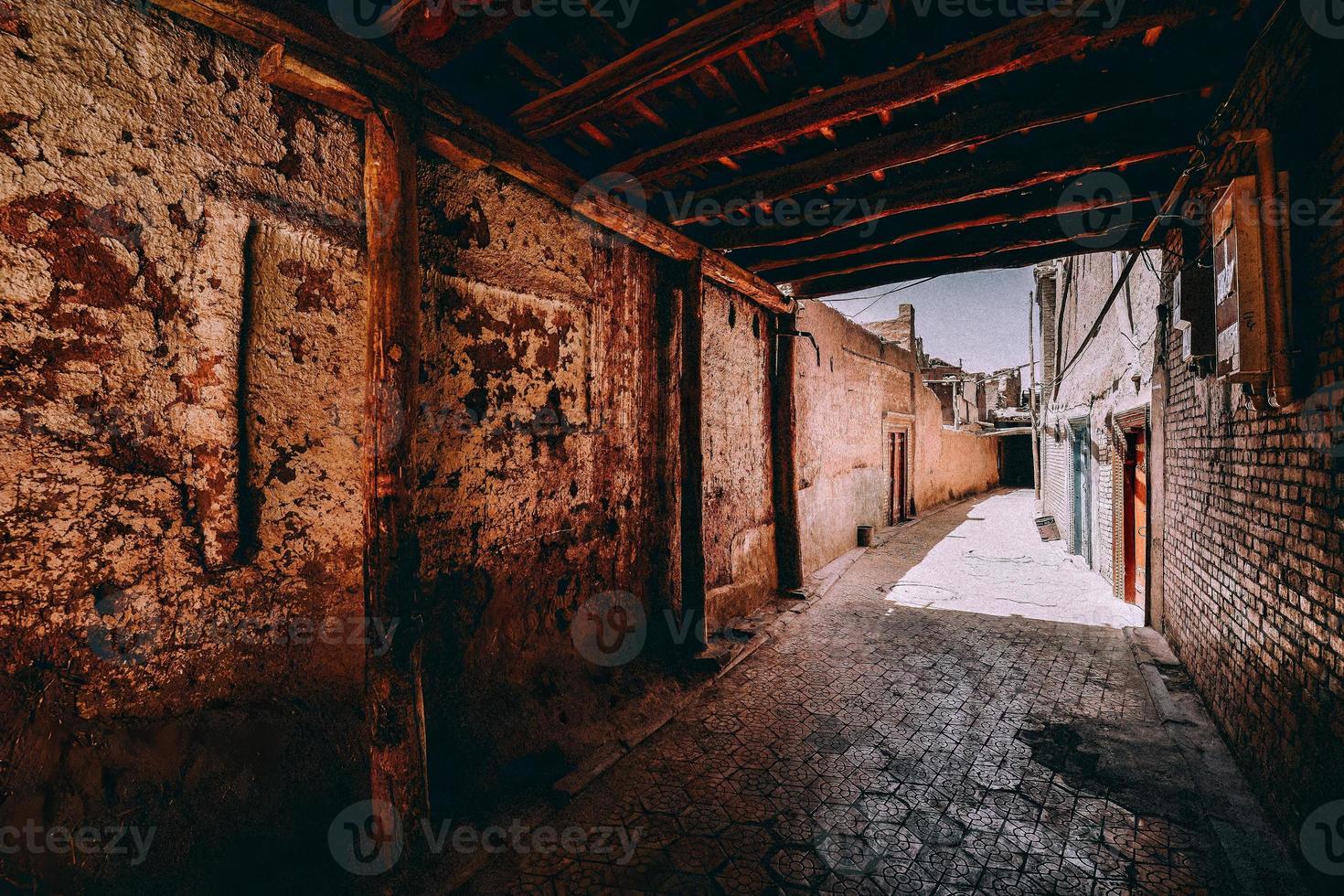 a dilapidado e de longa data folk casas em tem espaço dentro Kashgar, Xinjiang foto