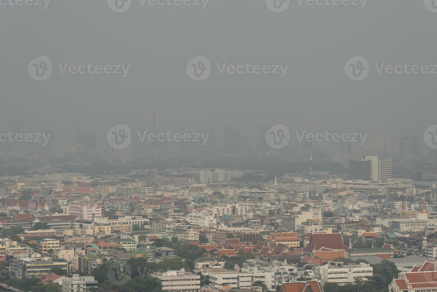 ar poluição e pm2.5 acima perigoso nível dentro Bangkok Tailândia foto