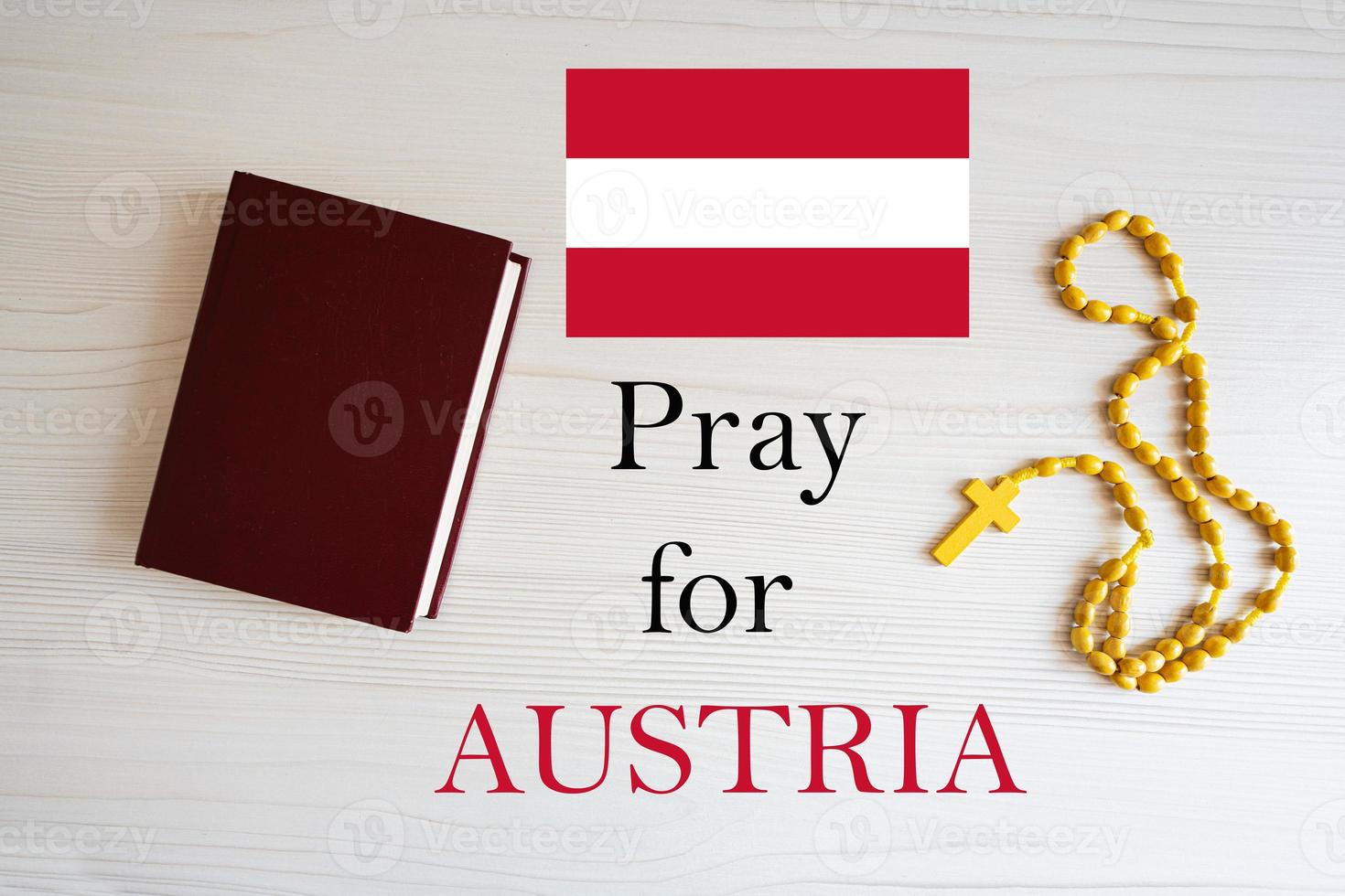 orar para Áustria. rosário e piedosos Bíblia fundo. foto