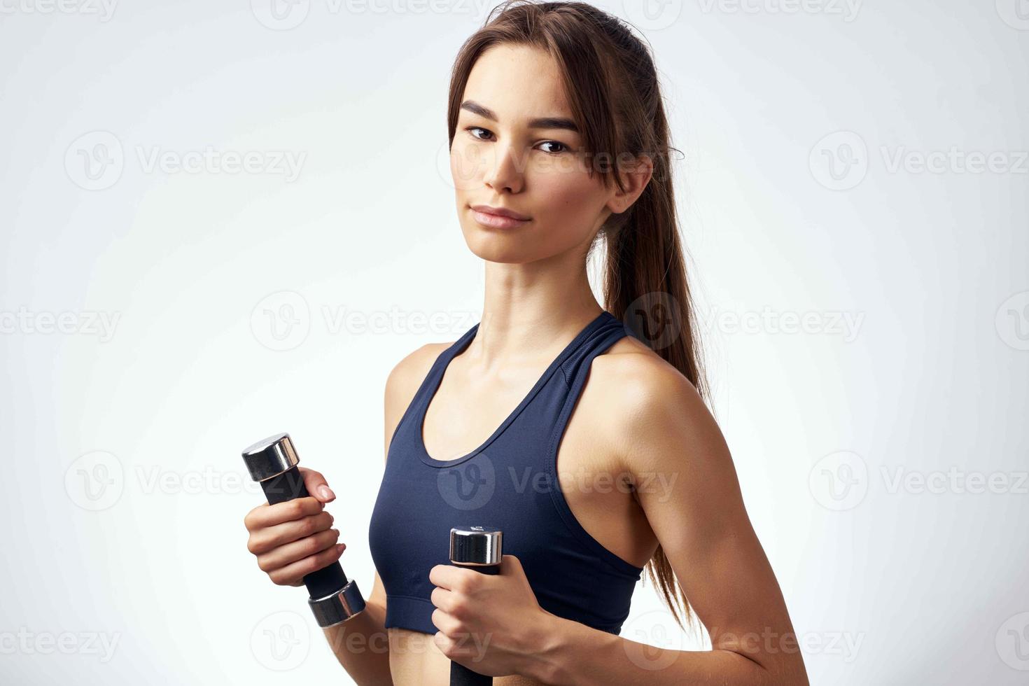 mulher dentro Esportes uniforme Academia exercite-se motivação foto