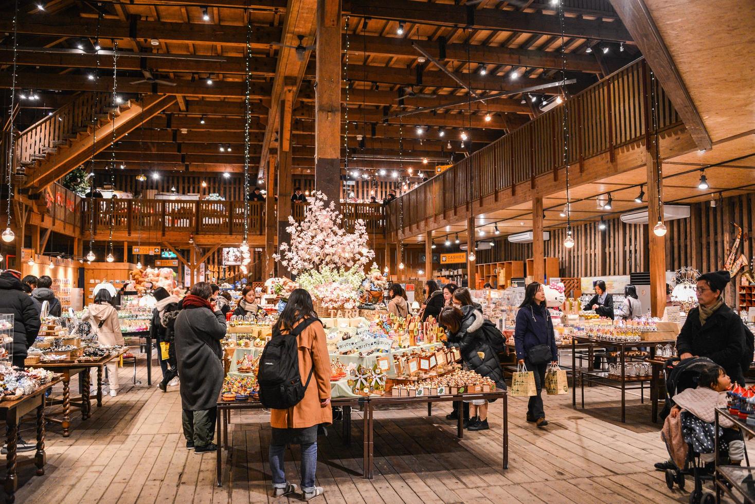 otaru, Hokkaido, Japão - mar 13, 2019-o música caixa museu às otaru, isto construção características alguns do a mais antigo musical dispositivos para estar encontrado dentro otaru, Japão. foto