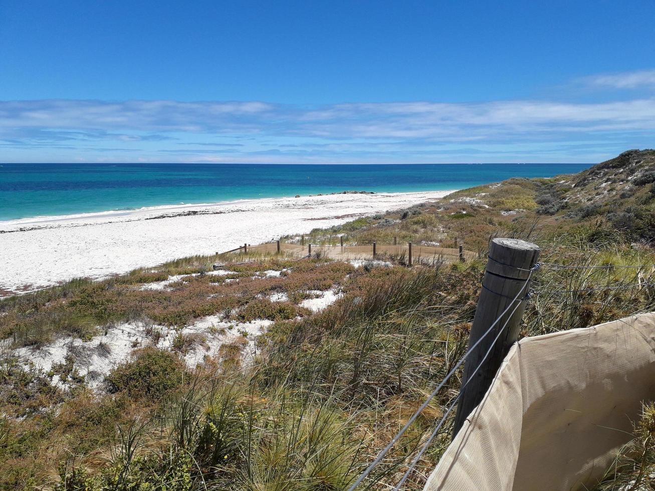 quinns rocks beach em mindarie, oeste da austrália foto