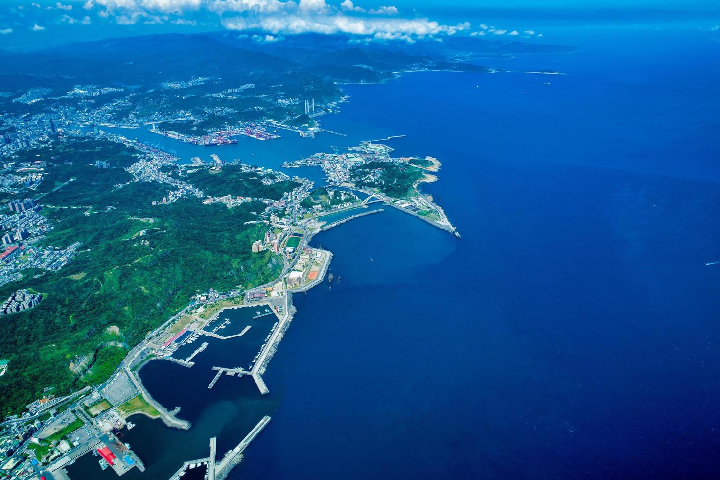 vista aérea do canto nordeste de taiwan foto