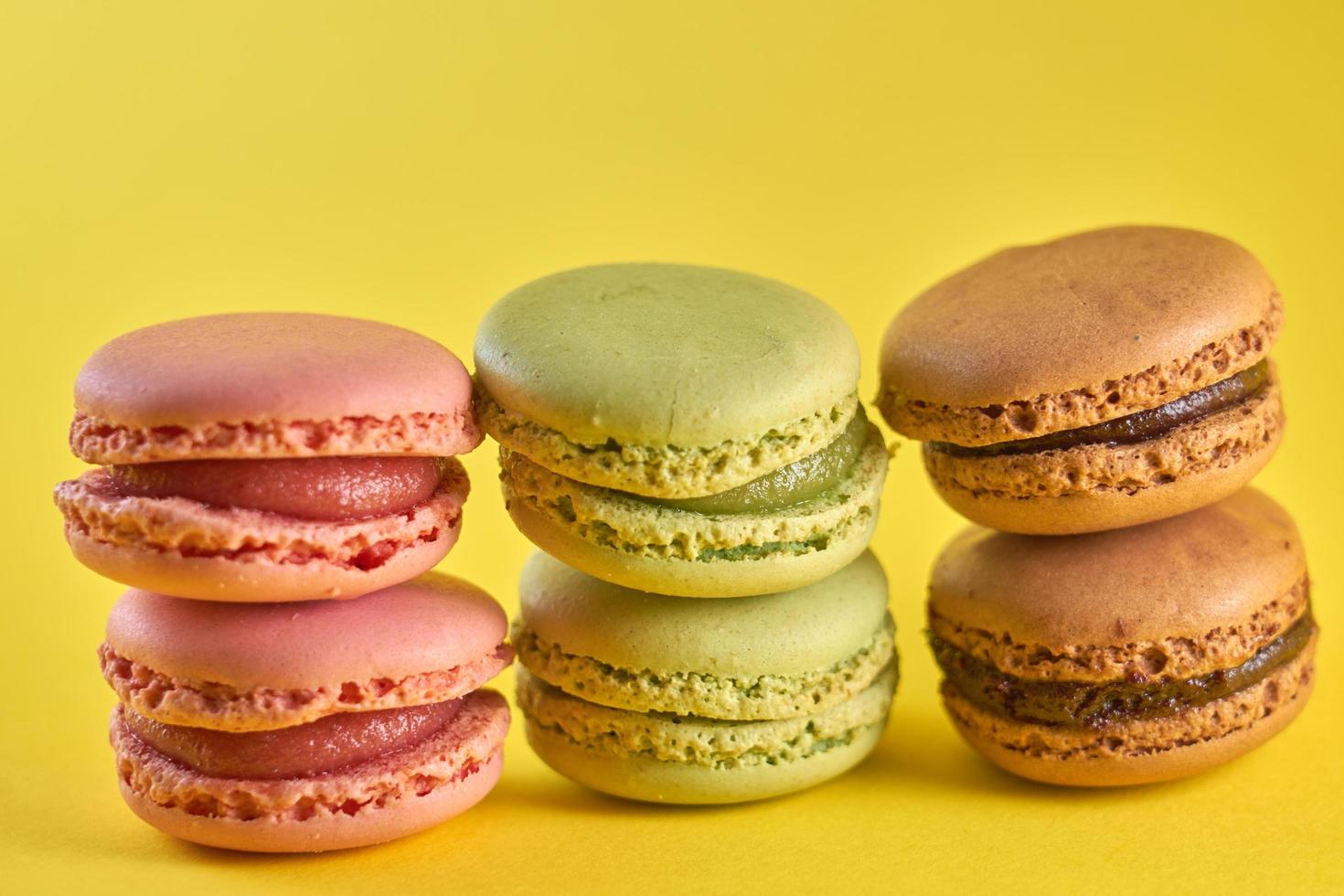 pilhas de macaroons foto