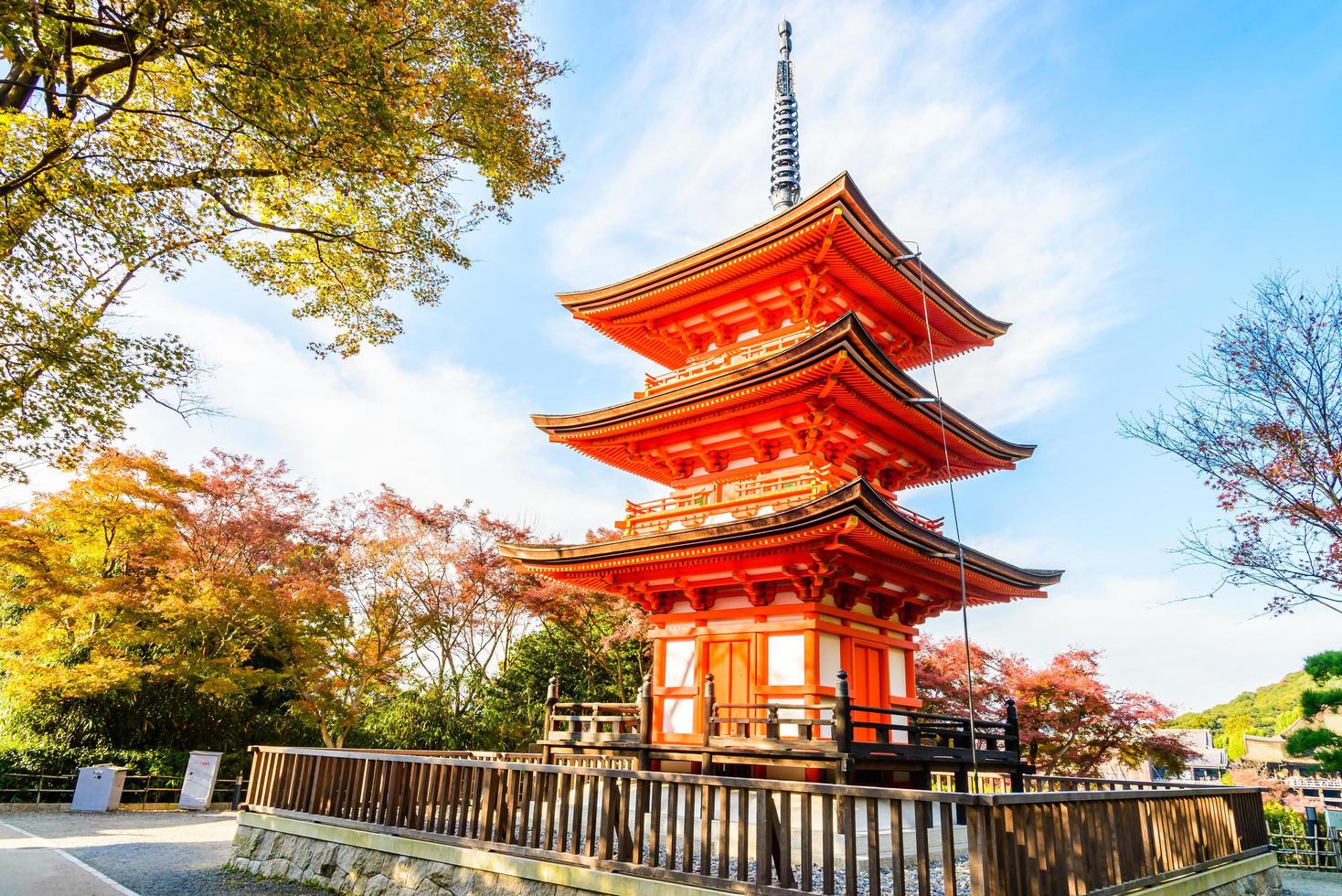 templo kiyomizu dera em kyoto, japão foto