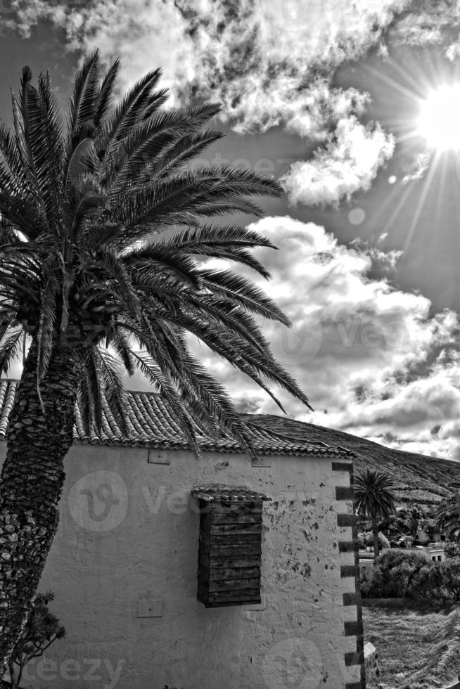 paisagens do a histórico Cidade do betancúria em fuerteventura, Espanha foto