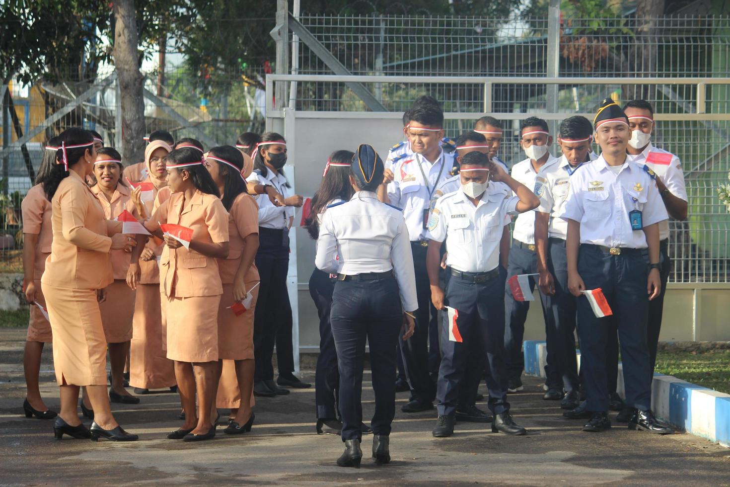 atambua, Nusa Tenggara timur, 2022 uma grupo do pessoas quem ter a espírito do nacionalismo foto