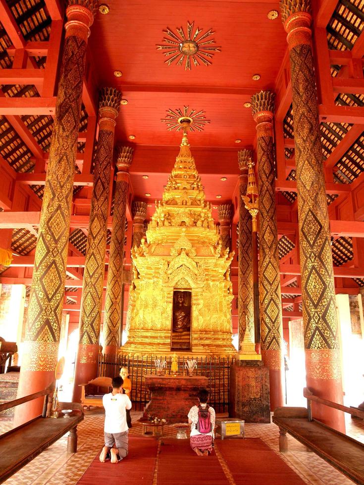 lampang, tailândia 2013- wat phra que lampang luang templo foto