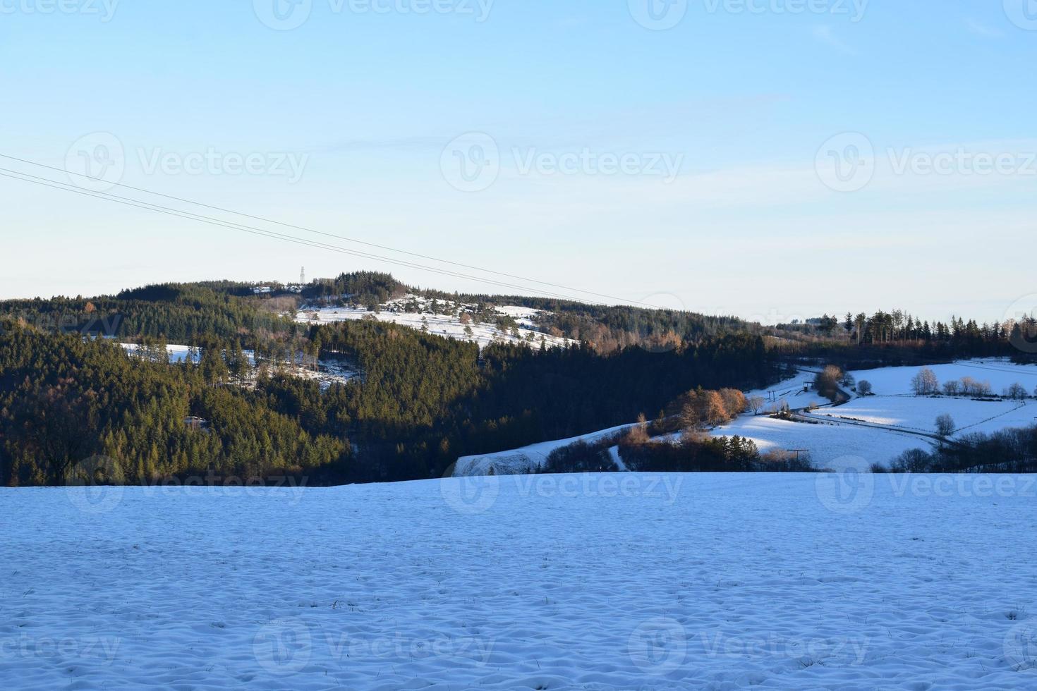 neve coberto norte lado do hohe acht montanha foto