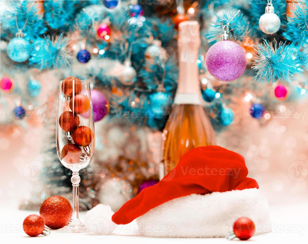 decoração de natal e champanhe foto