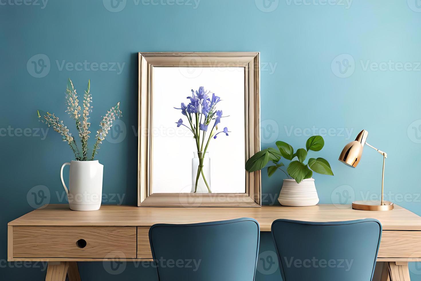 mínimo branco cenário quadro, Armação tela de pintura exibição com flor dentro vaso foto