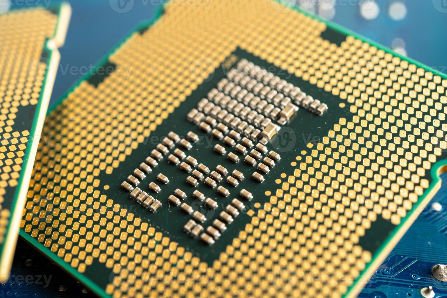 CPU, chip de chip de unidade de processador central na placa de circuito em tecnologia de computador portátil e pc. foto